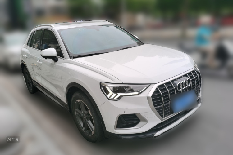 Audi Q3 2021 car image #4