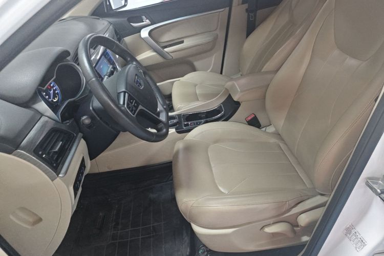 GEELY Emgrand 2017 #15 GEELY Emgrand 2017 car image #15