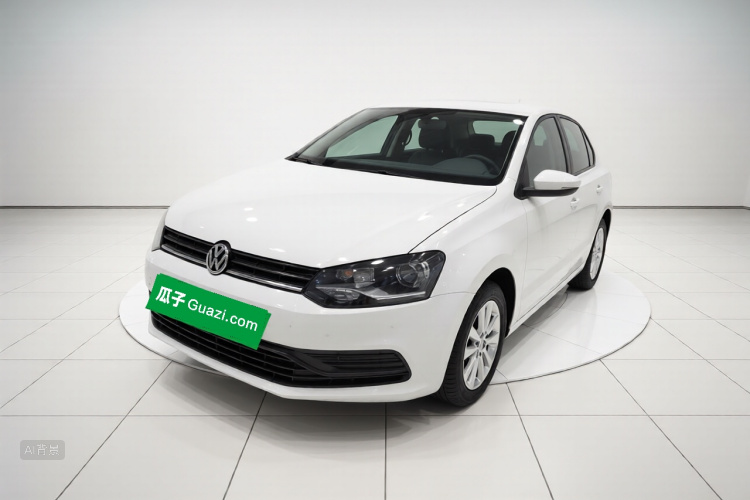 Volkswagen Polo 2015 car image #2