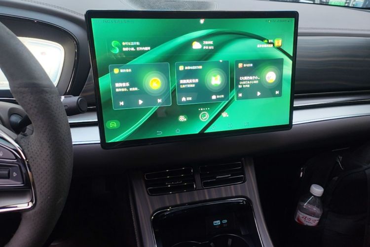 BYD Han 2022 car image #17