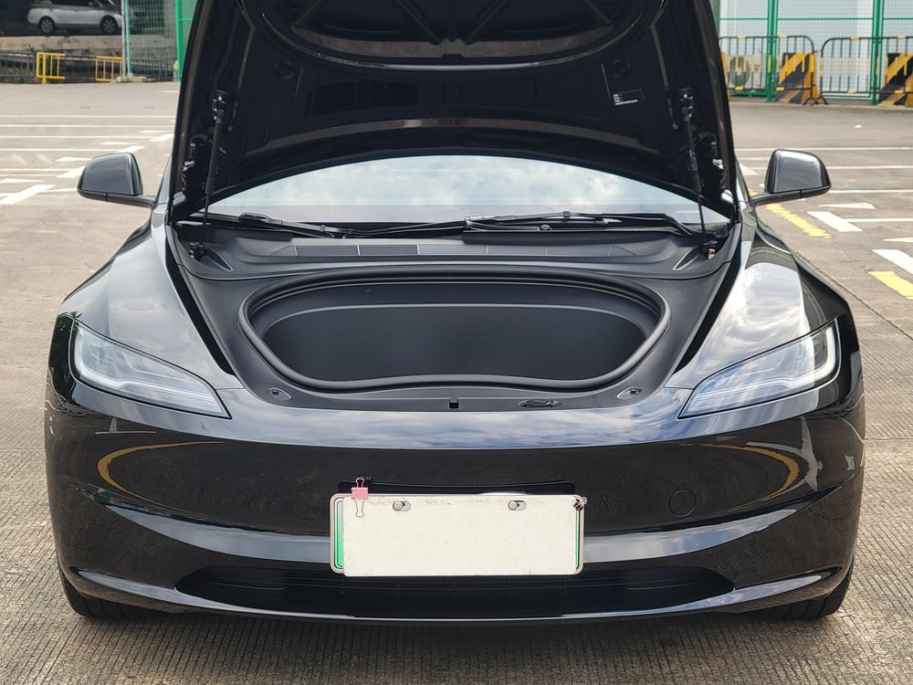 Tesla Model 3 2024 car image #11