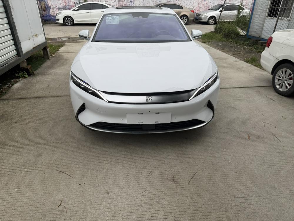 BYD Han 2022 car image #2