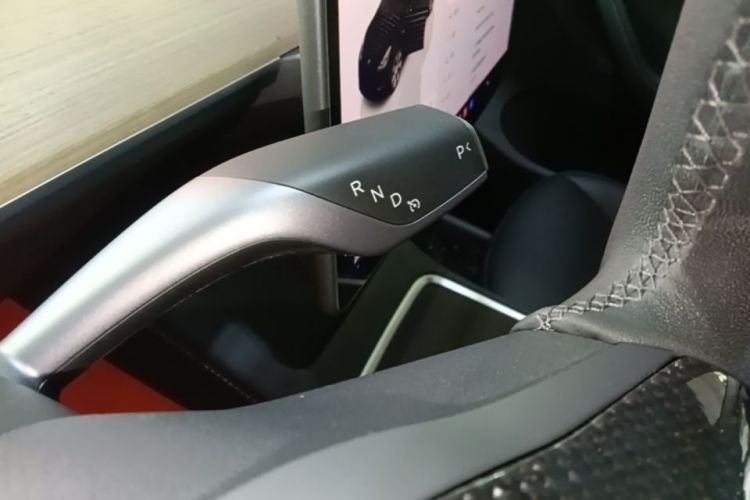 Tesla Model Y 2023 #14 Tesla Model Y 2023 car image #14