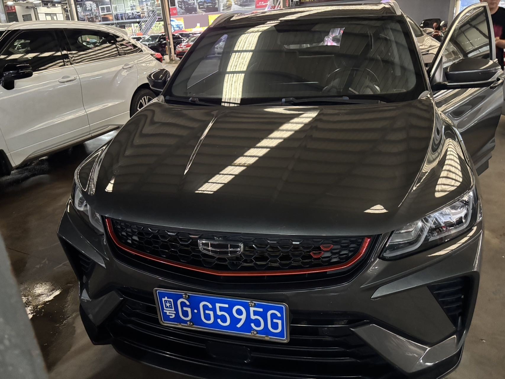 GEELY Coolray 2022 #5 GEELY Coolray 2022 изображение автомобиля #5