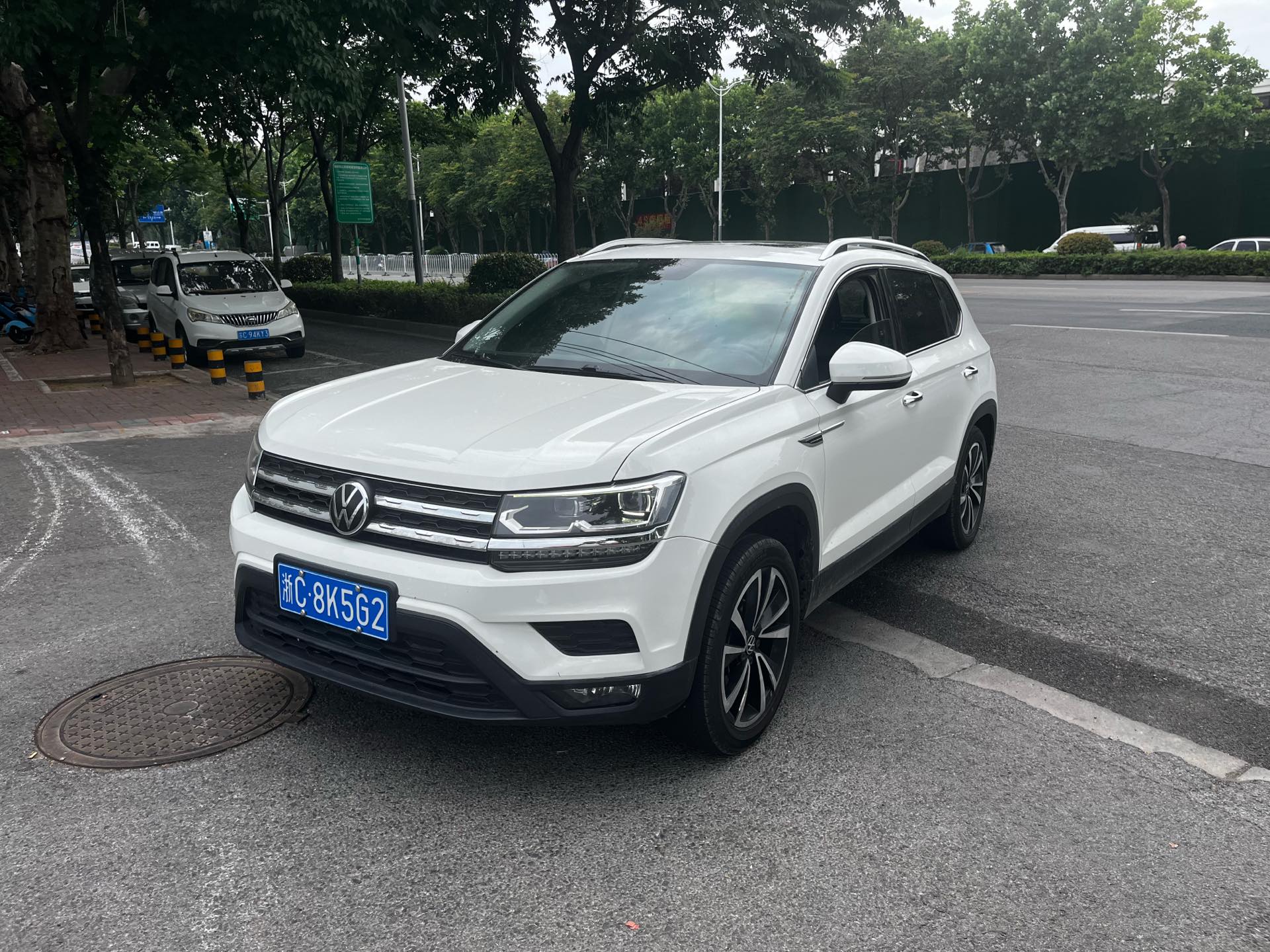 2020 2020 car image
