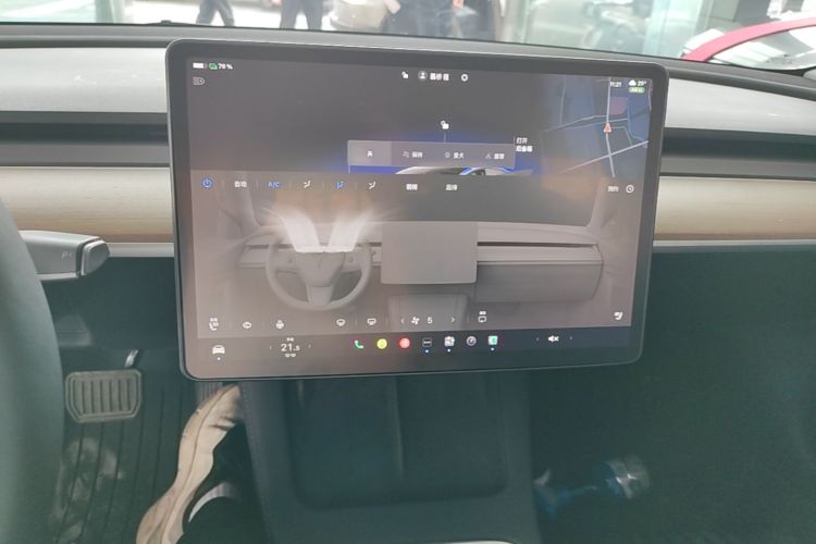 Tesla Model 3 2022 car image #22