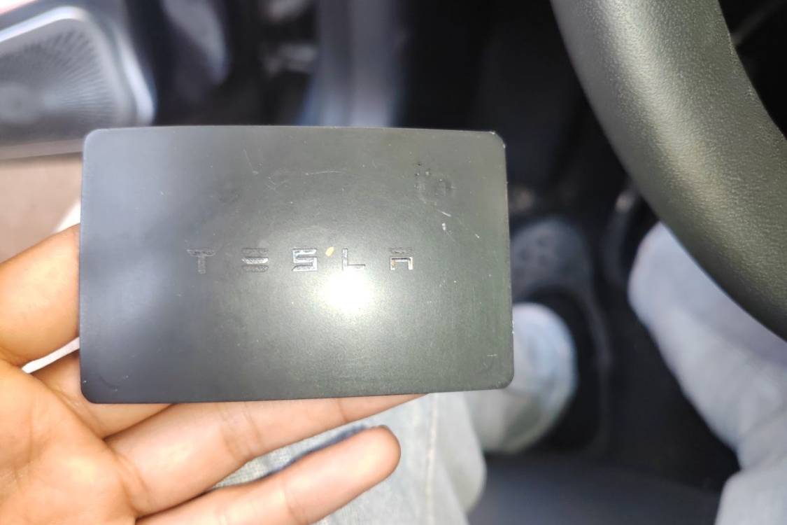 Tesla Model 3 2020 car image #28