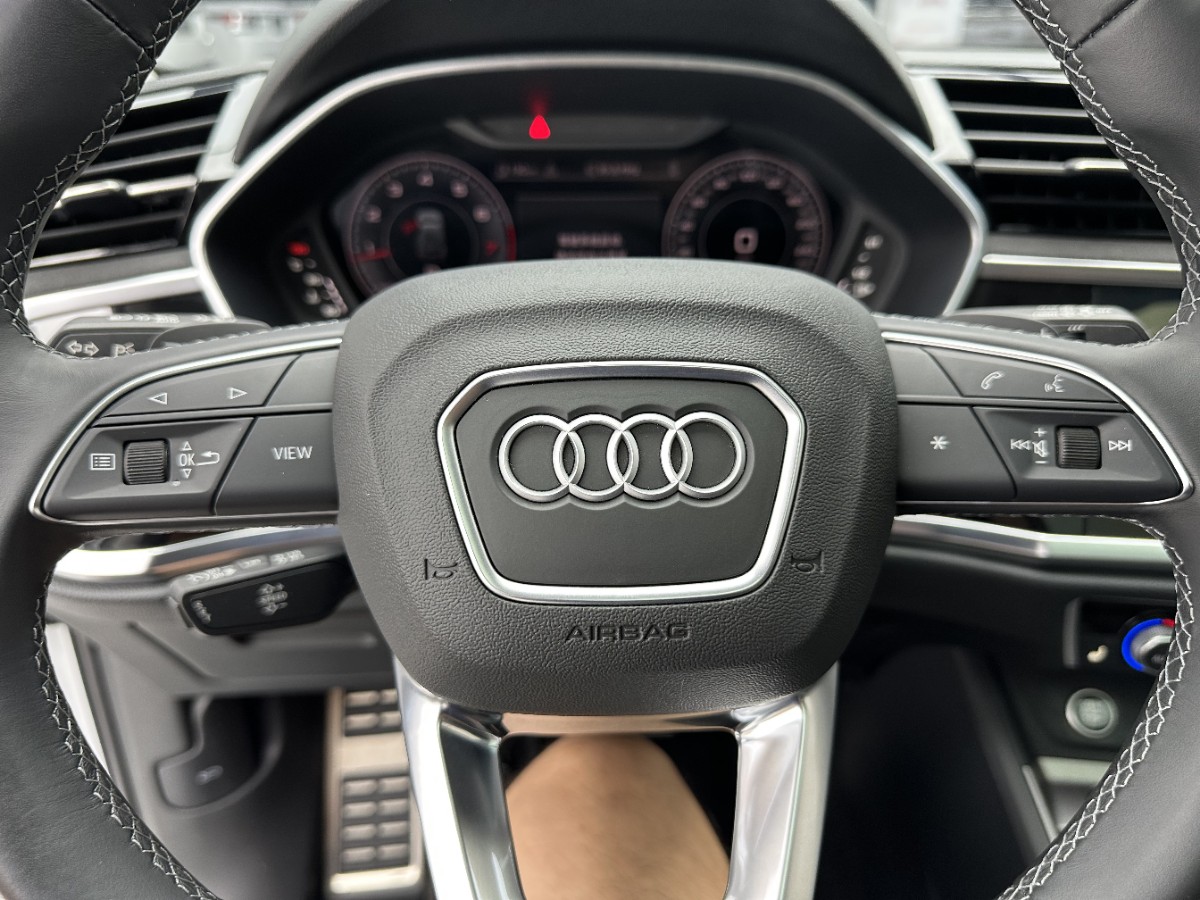 Audi Q3 2023 #13 Audi Q3 2023 car image #13