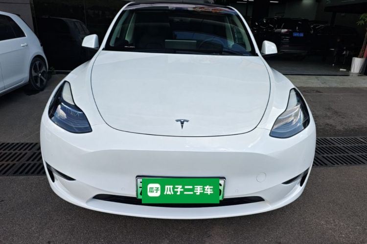 Tesla Model Y 2023 #3 Tesla Model Y 2023 car image #3