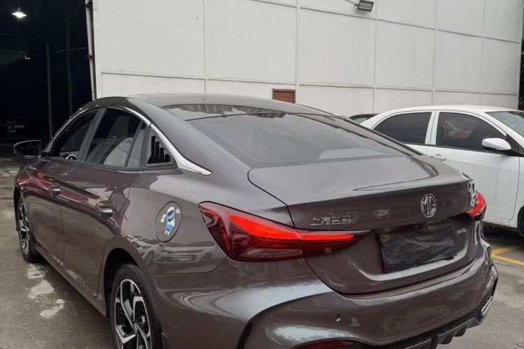 MG 5 2025 imagen de coche #7