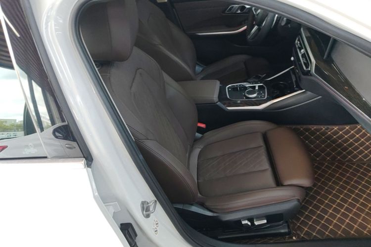 BMW 3 Series 2023 car image #24