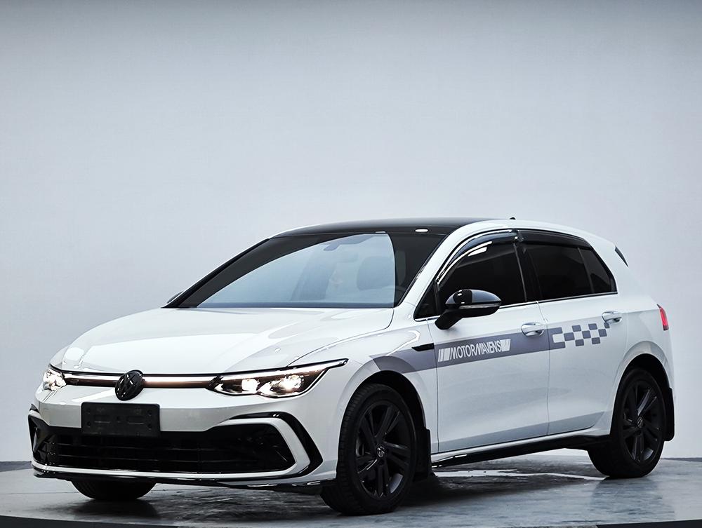 Volkswagen Golf 2023 car image #8