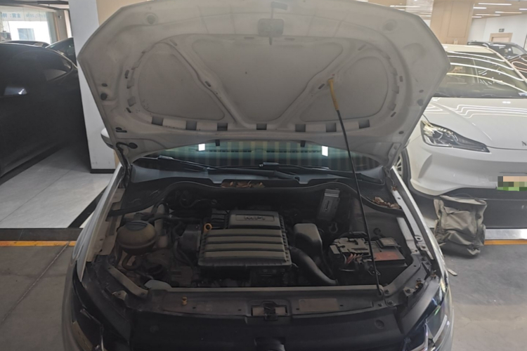 Volkswagen Polo 2018 car image #22
