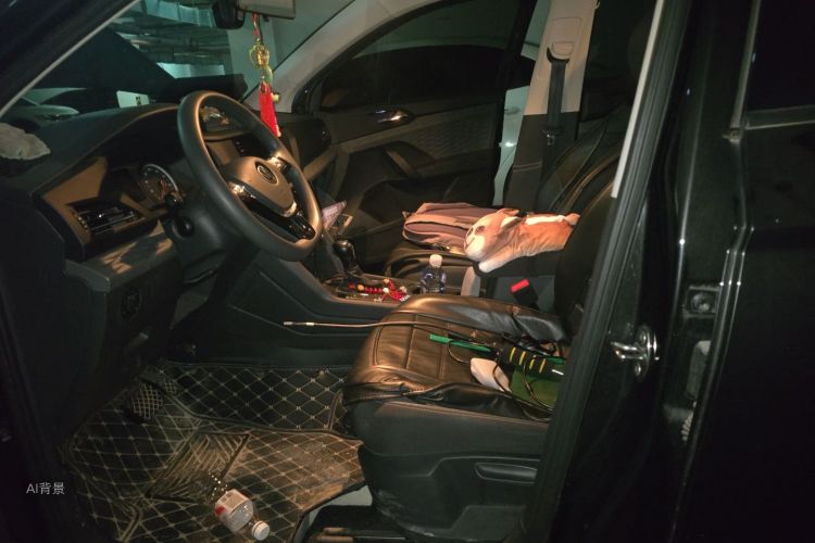 Volkswagen Tharu 2021 car image #17