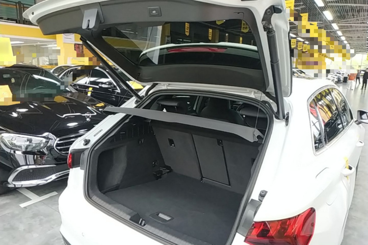 Audi A3 2024 car image #19