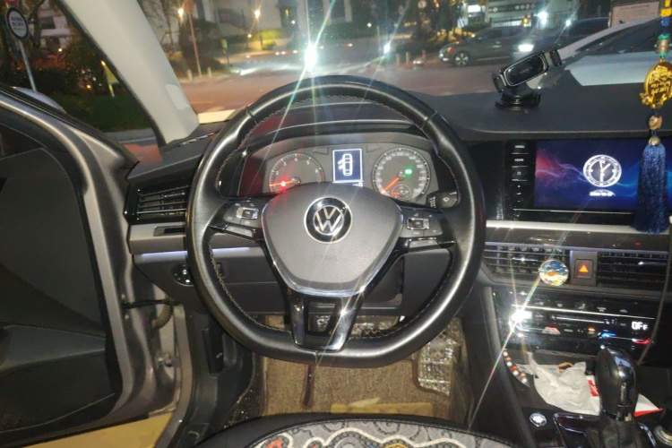 Volkswagen Bora 2021 #11 Volkswagen Bora 2021 صورة سيارة #11