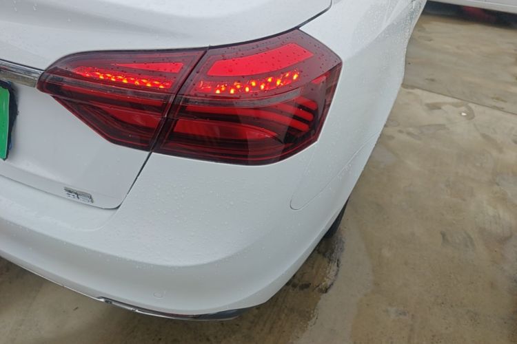 GEELY Emgrand 2019 #8 GEELY Emgrand 2019 car image #8