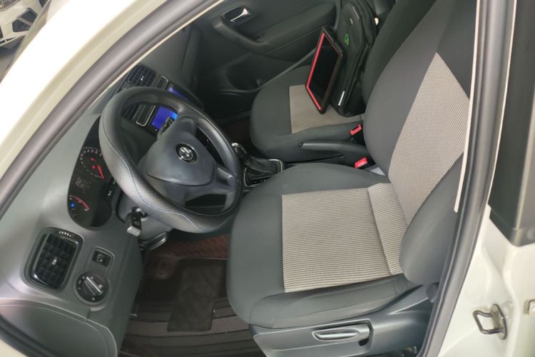 Volkswagen Polo 2017 #19 Volkswagen Polo 2017 car image #19