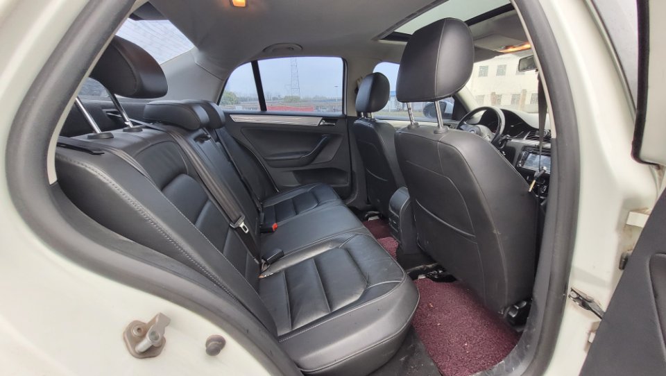 Volkswagen Bora 2014 car image #7