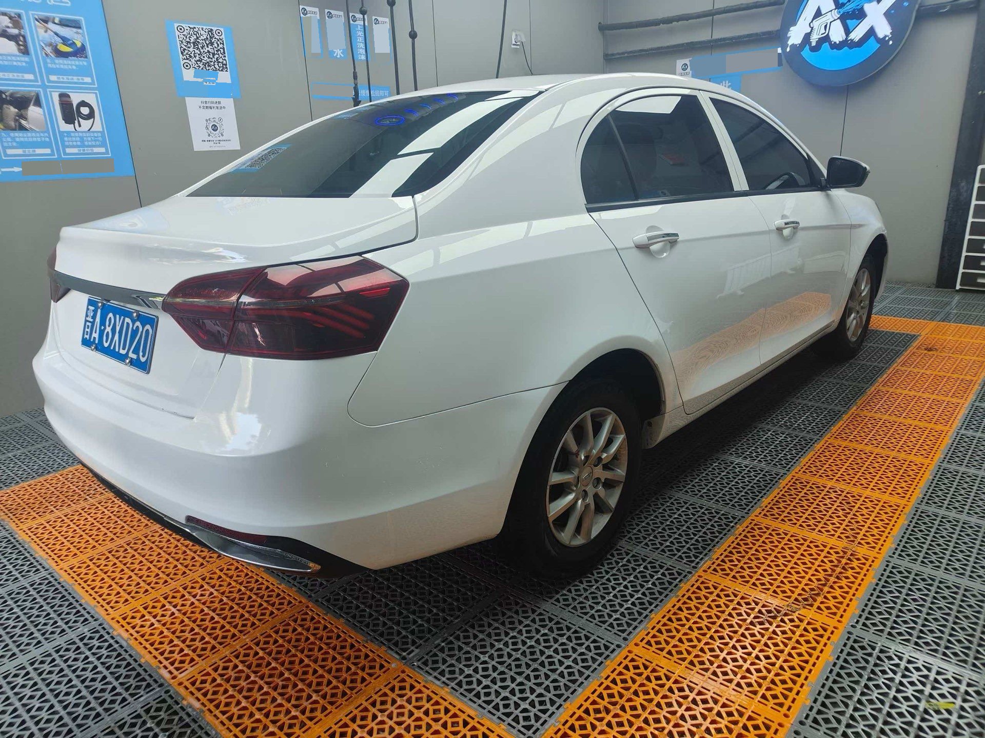 GEELY Emgrand 2020 car image #3