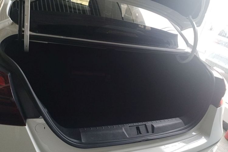 GEELY Emgrand New Energy 2019 #19 GEELY Emgrand New Energy 2019 car image #19