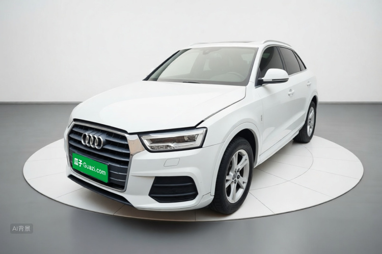 Audi Q3 2018 car image #2