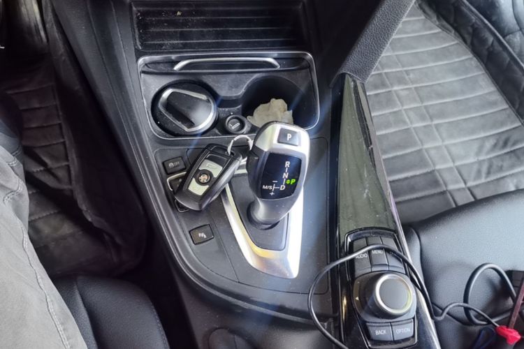 BMW 3 Series 2017 #18 BMW 3 Series 2017 car image #18