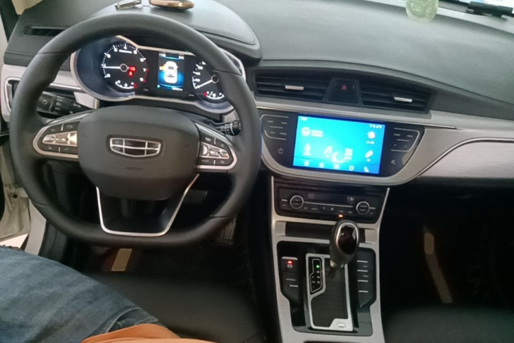 GEELY Emgrand GS 2019 #10 GEELY Emgrand GS 2019 صورة سيارة #10