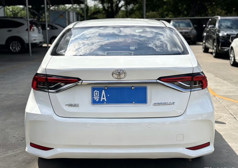 Toyota Corolla 2023 car image #9