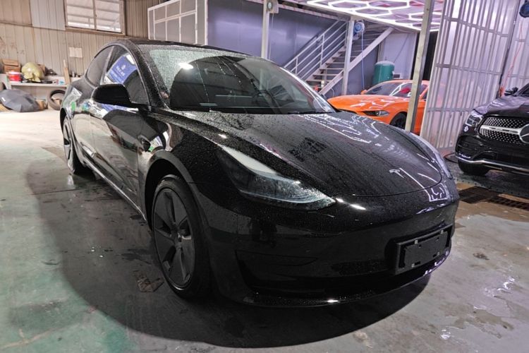 Tesla Model 3 2023 car image #4