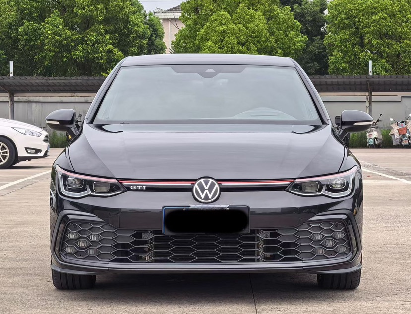 Volkswagen GolfGTI 2021 car image #2
