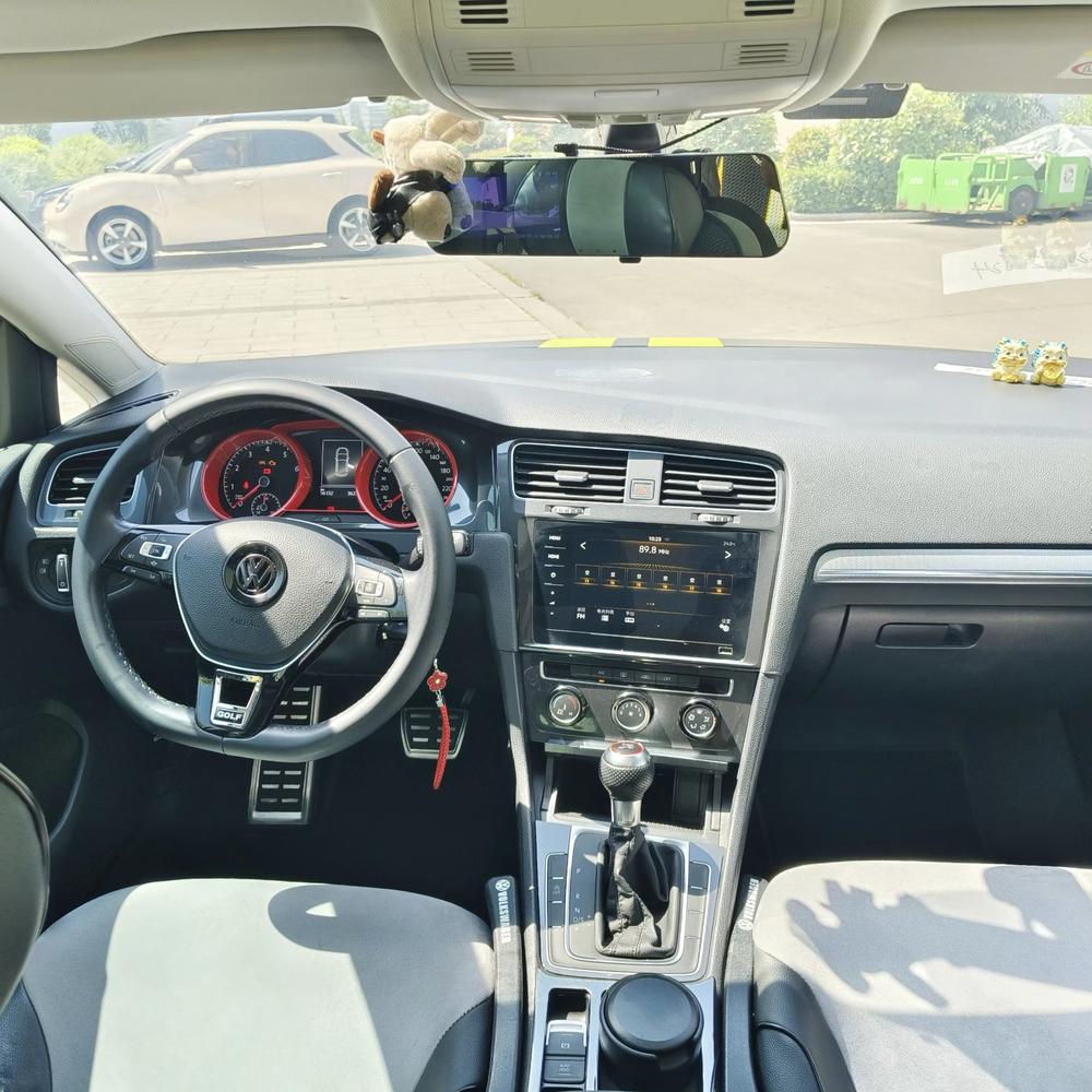 Volkswagen Golf 2019 #8 Volkswagen Golf 2019 car image #8