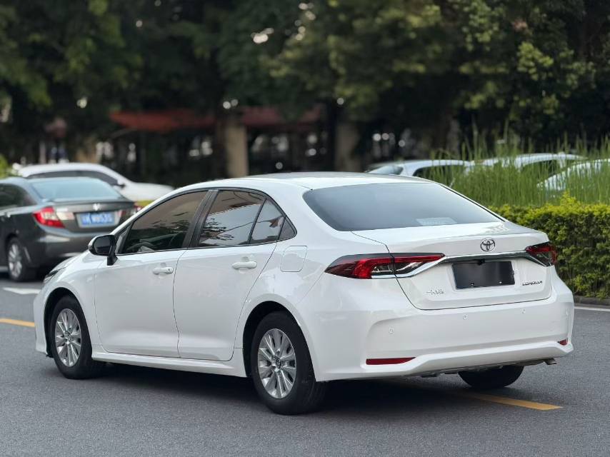 Toyota Corolla 2021 car image #9