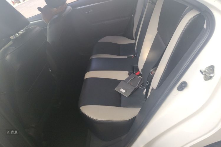 Toyota Corolla 2016 immagine di auto #19