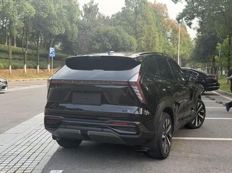 GEELY Boyue L 2023 immagine di auto #6