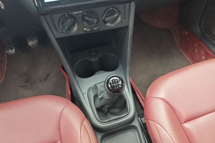 Volkswagen Polo 2017 #18 Volkswagen Polo 2017 car image #18