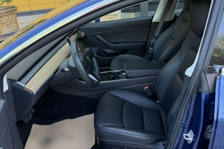 Tesla Model 3 2020 #21 Tesla Model 3 2020 car image #21