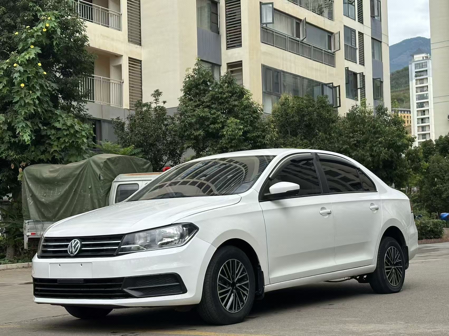 Volkswagen Santana 2020 car image 
