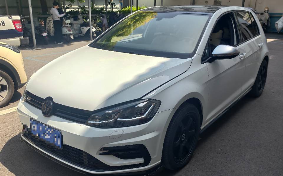 2019 2019 car image