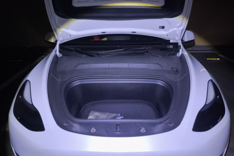Tesla Model Y 2023 #19 Tesla Model Y 2023 صورة سيارة #19