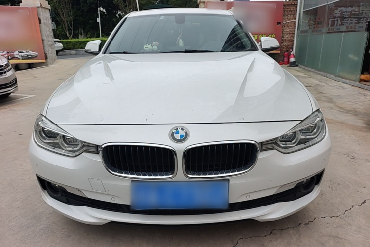 BMW 3 Series 2017 #3 BMW 3 Series 2017 car image #3