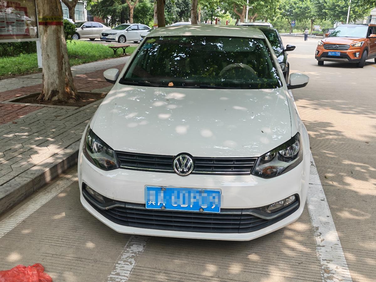 Volkswagen Polo 2016 car image #2