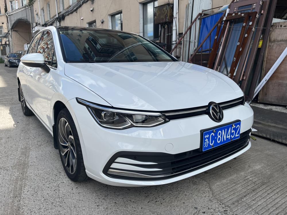 Volkswagen Golf 2023 صورة سيارة #3