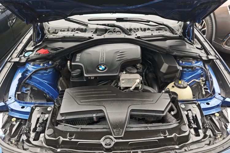 BMW 3 Series GT 2016 #20 BMW 3 Series GT 2016 car image #20