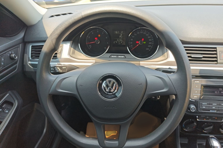 Volkswagen Bora 2021 car image #18