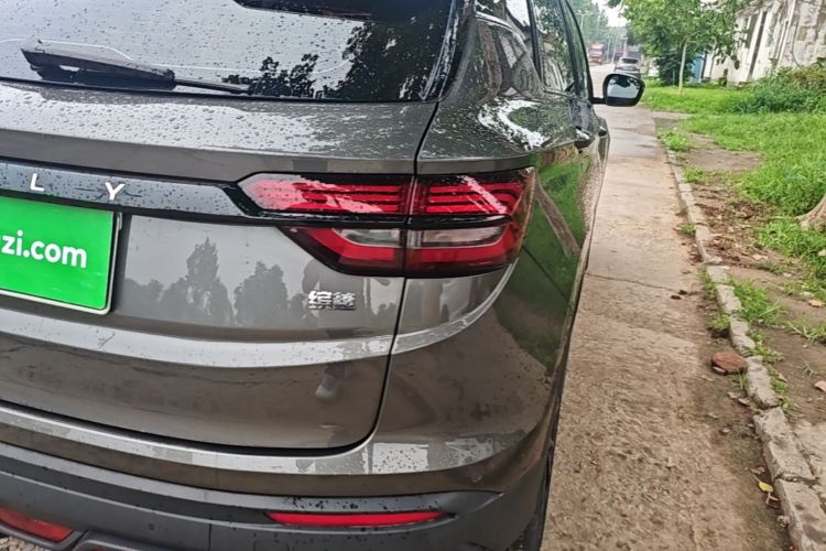 GEELY Coolray 2022 car image #8