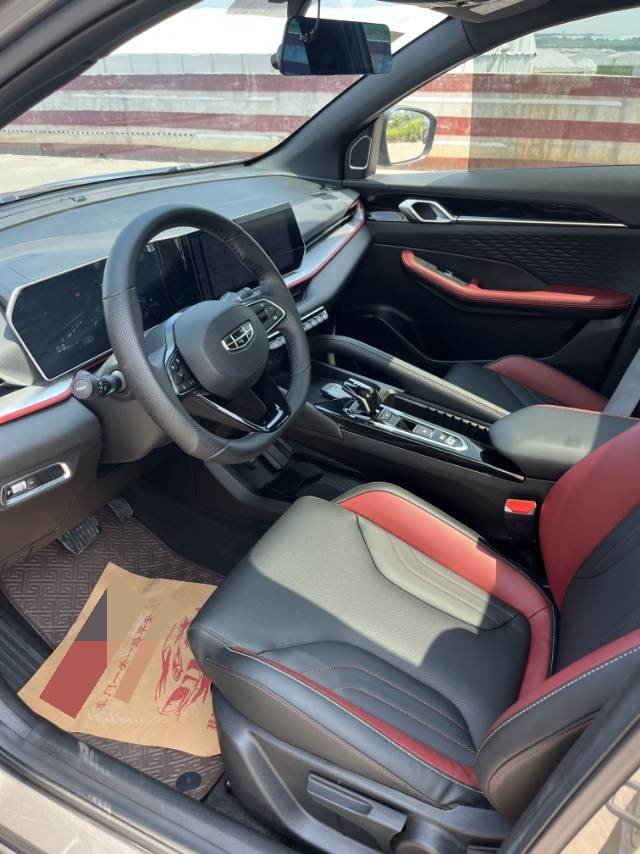 GEELY Coolray 2023 car image #4