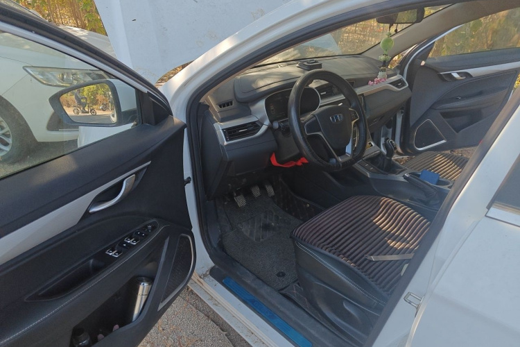 GEELY Emgrand 2018 #9 GEELY Emgrand 2018 car image #9