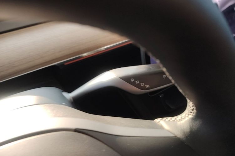 Tesla Model Y 2023 #14 Tesla Model Y 2023 car image #14