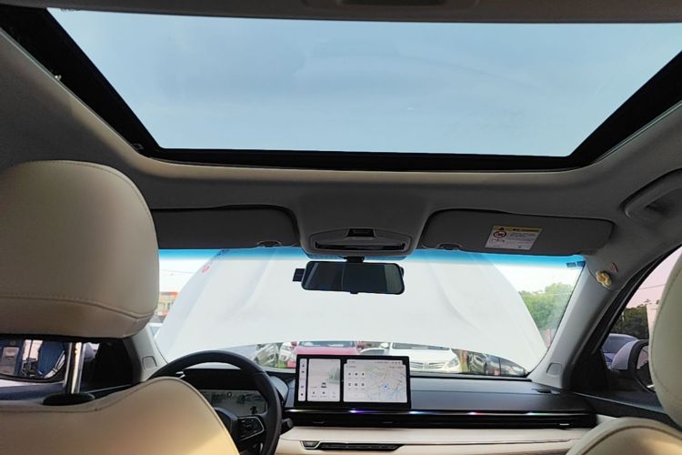 GEELY Emgrand L HiP 2023 car image #18